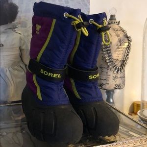Sorel- little girl size 13
